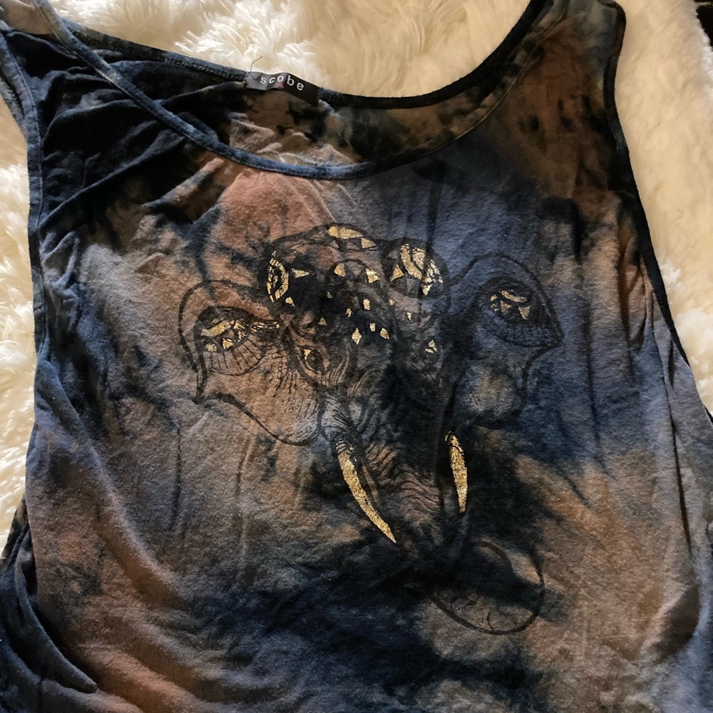 🌸 3/$20 SCOBE Elephant Graphic Tank Top with Cut Out Design Back Size: XL🌸